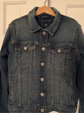 GAP Denim Jacket Girls Classic Medium Wash Jean Jacket (Size 12Y-14Y)